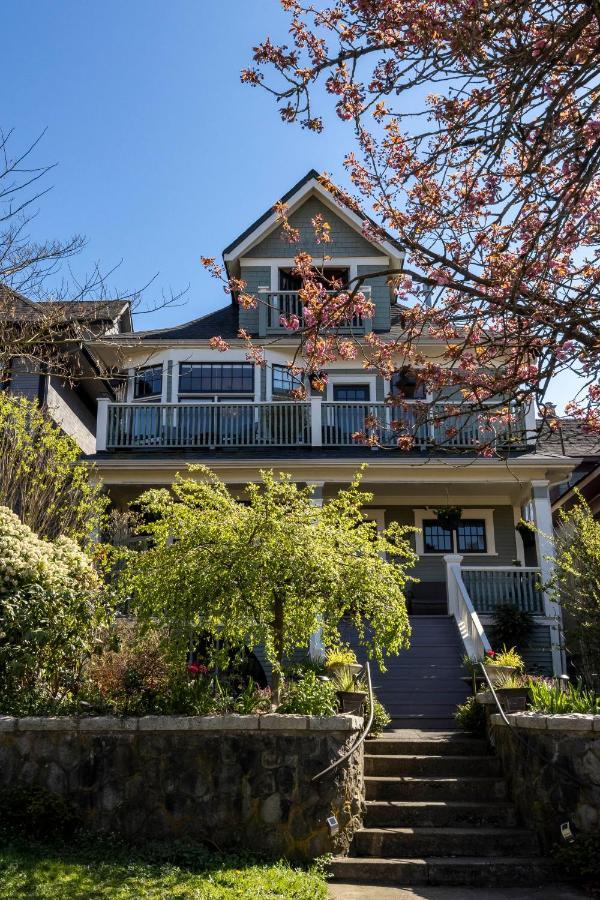 The Ivy On Parker Guest House Vancouver Exterior photo